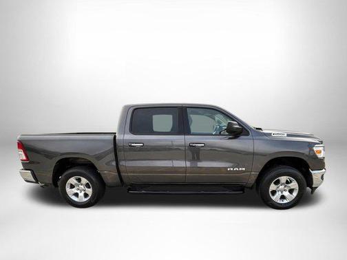 Granite Crystal Metallic Clearcoat 2020 RAM 1500 Big Horn/Lone Star