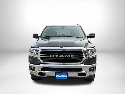 Granite Crystal Metallic Clearcoat 2020 RAM 1500 Big Horn/Lone Star