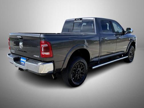2022 RAM 3500 Laramie Crew Cab 4x4 6'4' Box