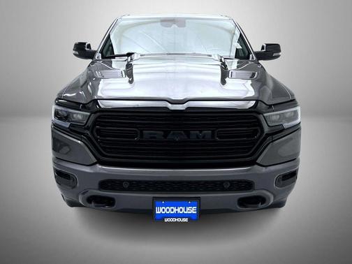 Granite Crystal Metallic Clearcoat 2023 RAM 1500 Limited
