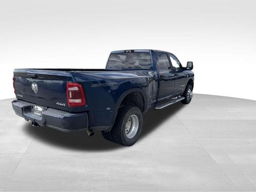 2024 RAM 3500 Big Horn Crew Cab 4x4 8' Box