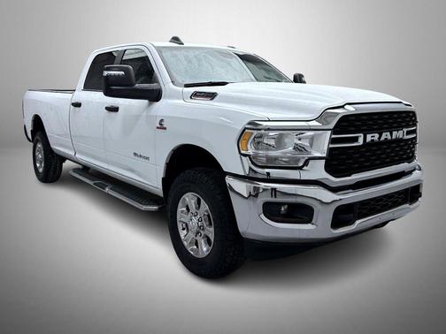 2024 RAM 2500 Big Horn Crew Cab 4x4 8' Box