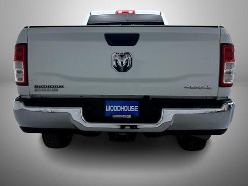 2024 RAM 2500 Big Horn Crew Cab 4x4 8' Box