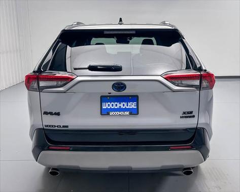 2022 Toyota RAV4 Hybrid SE