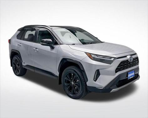 2022 Toyota RAV4 Hybrid SE