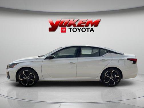 2024 Nissan Altima SR FWD