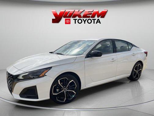 2024 Nissan Altima SR FWD