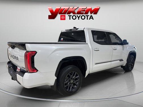 2025 Toyota Tundra Hybrid Platinum