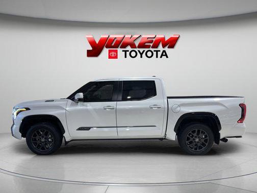 2025 Toyota Tundra Hybrid Platinum