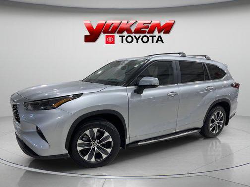 2025 Toyota Highlander Hybrid XLE