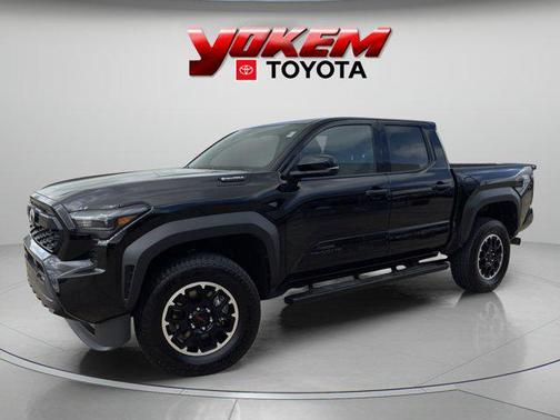 2025 Toyota Tacoma Hybrid TRD Off Road