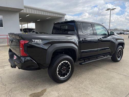 2025 Toyota Tacoma Hybrid TRD Off Road