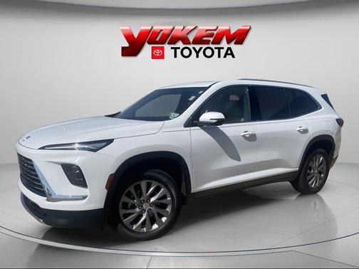 Summit White 2025 Buick Enclave Preferred FWD