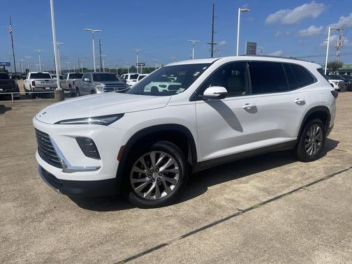 Summit White 2025 Buick Enclave Preferred FWD
