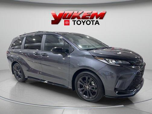 2025 Toyota Sienna XSE 7 Passenger