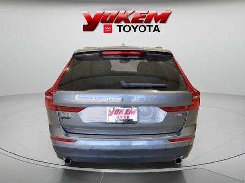 2021 Volvo XC60 T5 Momentum