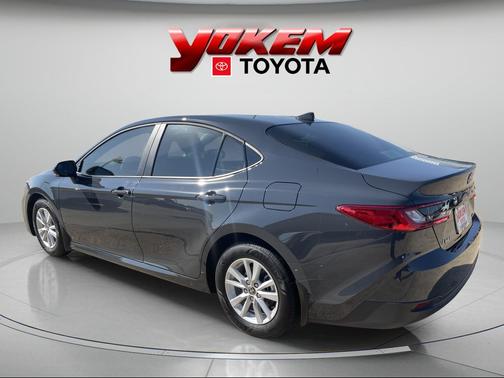 Underground 2026 Toyota Camry LE