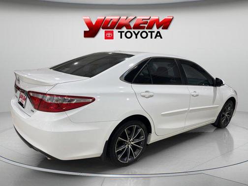 2016 Toyota Camry XSE