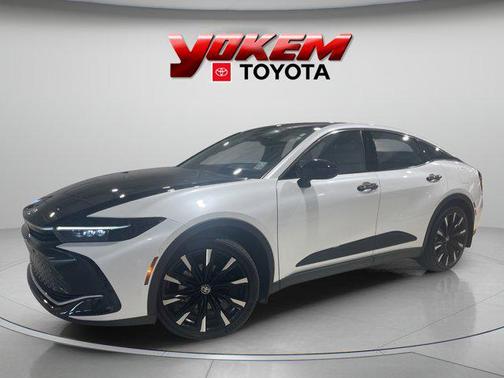 2025 Toyota Crown Platinum