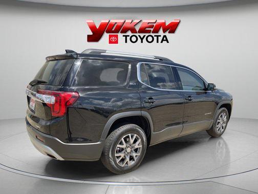 2023 GMC Acadia AWD SLT