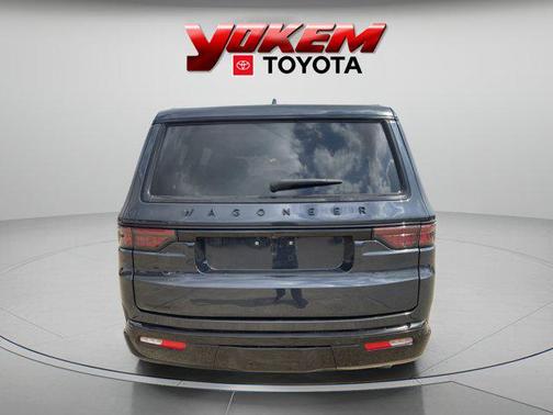 2023 Jeep Wagoneer Series II Carbide 4x4