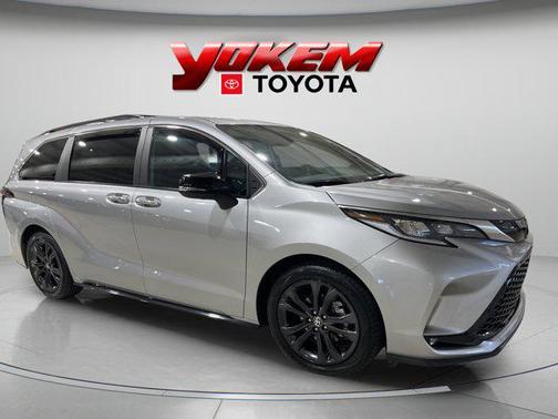 2023 Toyota Sienna XSE 7 Passenger