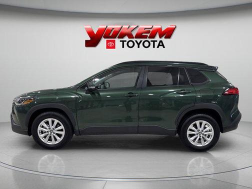 2023 Toyota Corolla Cross LE