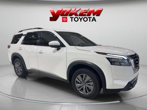 2025 Nissan Pathfinder SV FWD