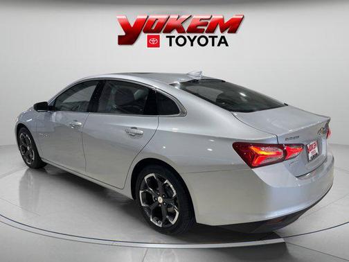 2022 Chevrolet Malibu FWD LT