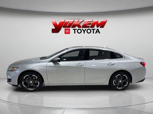 2022 Chevrolet Malibu FWD LT