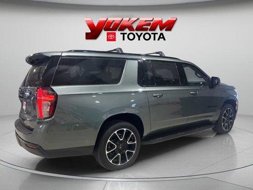 2024 Chevrolet Suburban RST