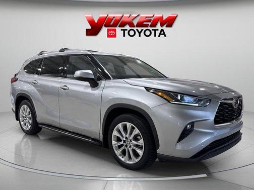 2022 Toyota Highlander Limited