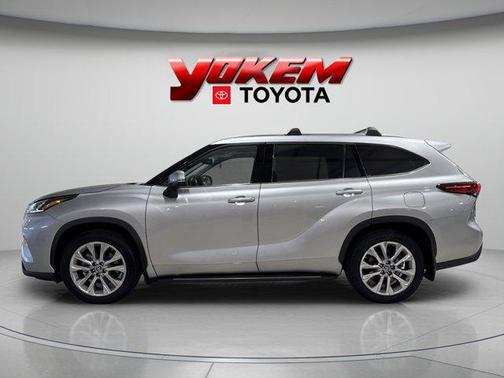 2022 Toyota Highlander Limited