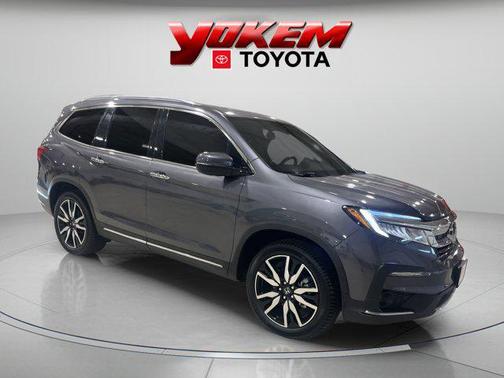2022 Honda Pilot Touring 8-Passenger