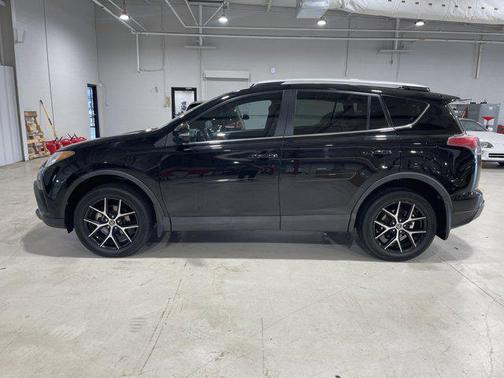 2016 Toyota RAV4 SE