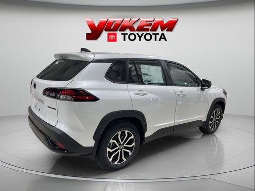 Wind Chill Pearl 2026 Toyota Corolla Hybrid L