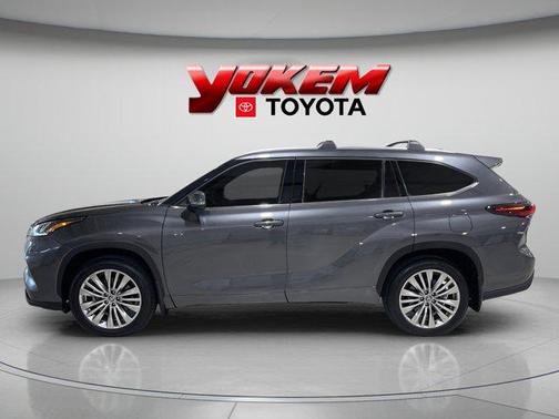 2024 Toyota Highlander Platinum