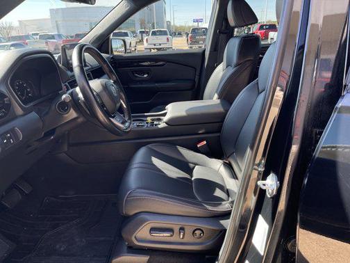 2023 Honda Pilot AWD TrailSport