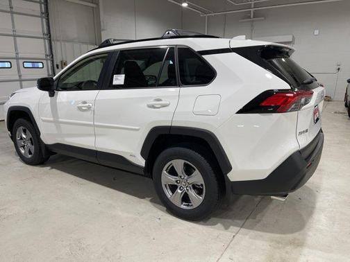 2025 Toyota RAV4 Hybrid LE