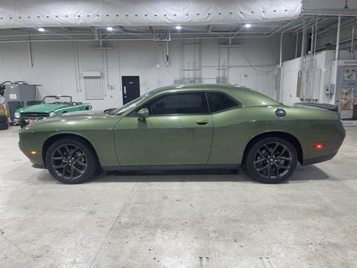 2021 Dodge Challenger SXT