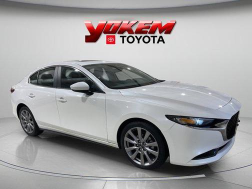 2023 Mazda Mazda3 FWD w/Preferred Package