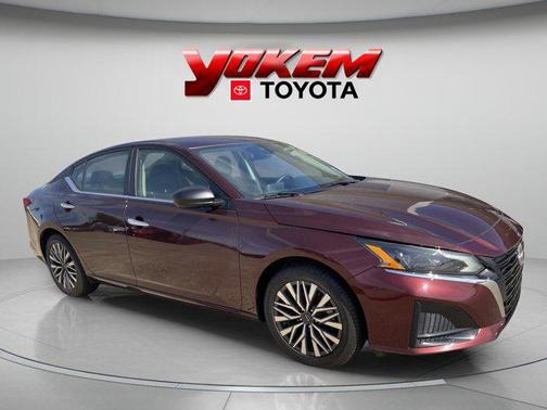 2025 Nissan Altima SV FWD