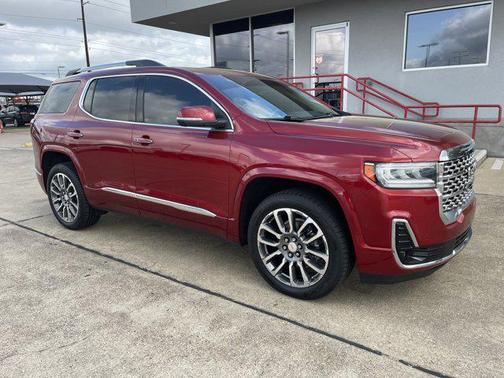 2022 GMC Acadia Denali