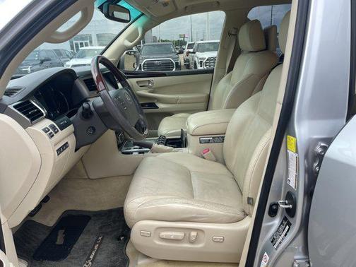 2013 Lexus LX 570 Base