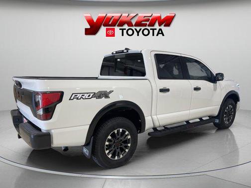 2024 Nissan Titan PRO-4X