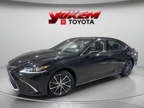 2023 Lexus ES 350 Base