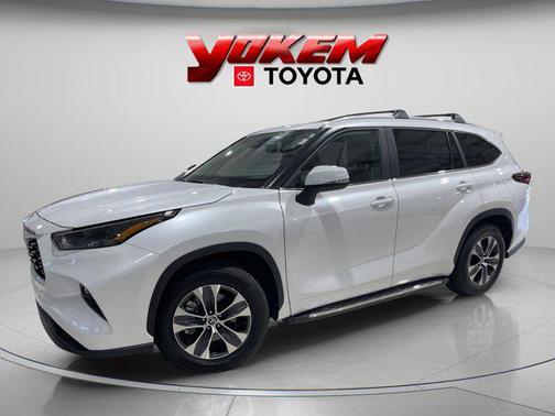 2025 Toyota Highlander XLE