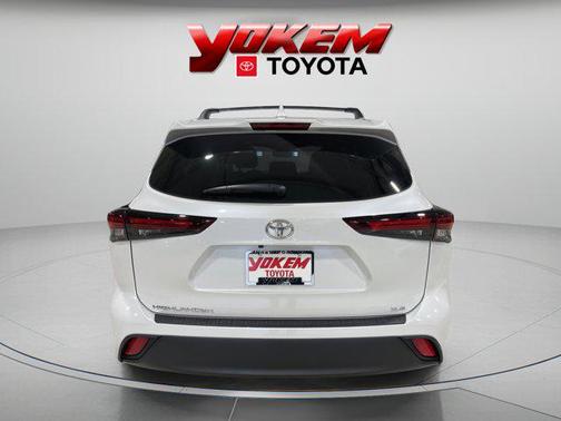 2025 Toyota Highlander XLE