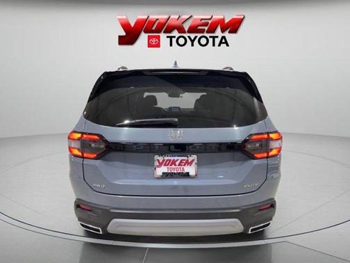 2023 Honda Pilot AWD Elite