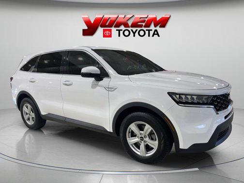 2022 Kia Sorento LX